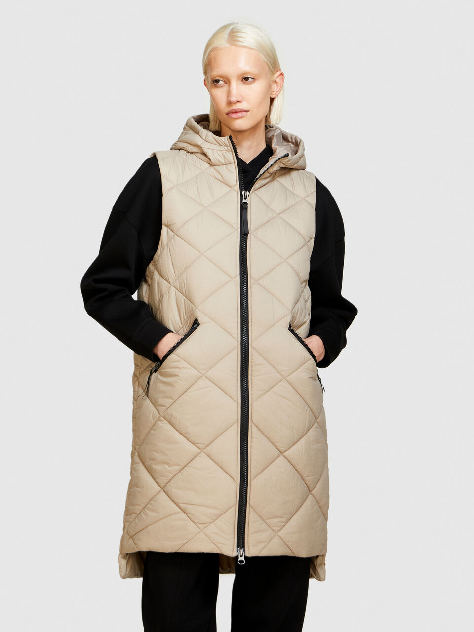 Long vest with hood Women image number null