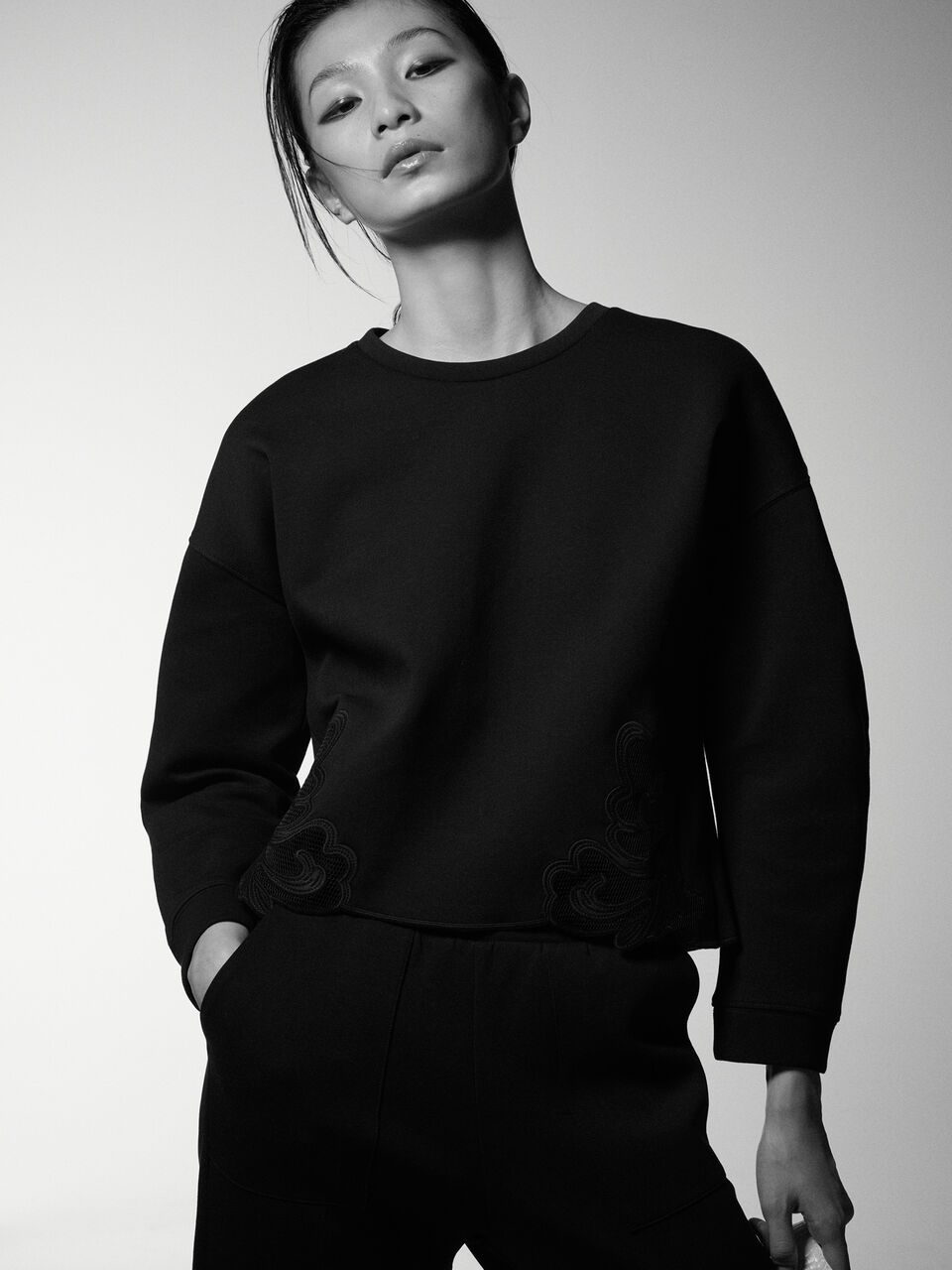 Sweatshirt with embroidery Women image number null