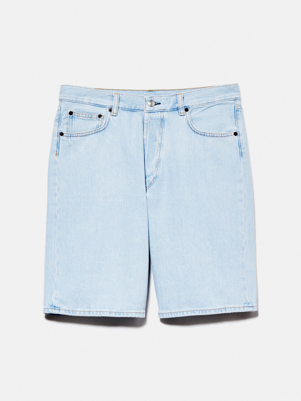 Jean shorts mens hotsell yes or no