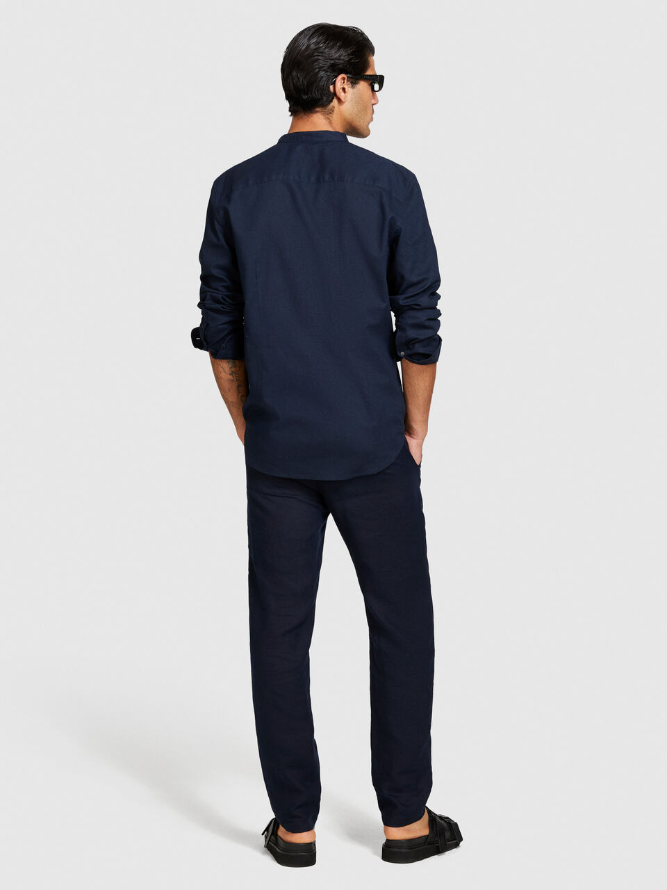 Mandarin collar shirt in linen blend Men image number null