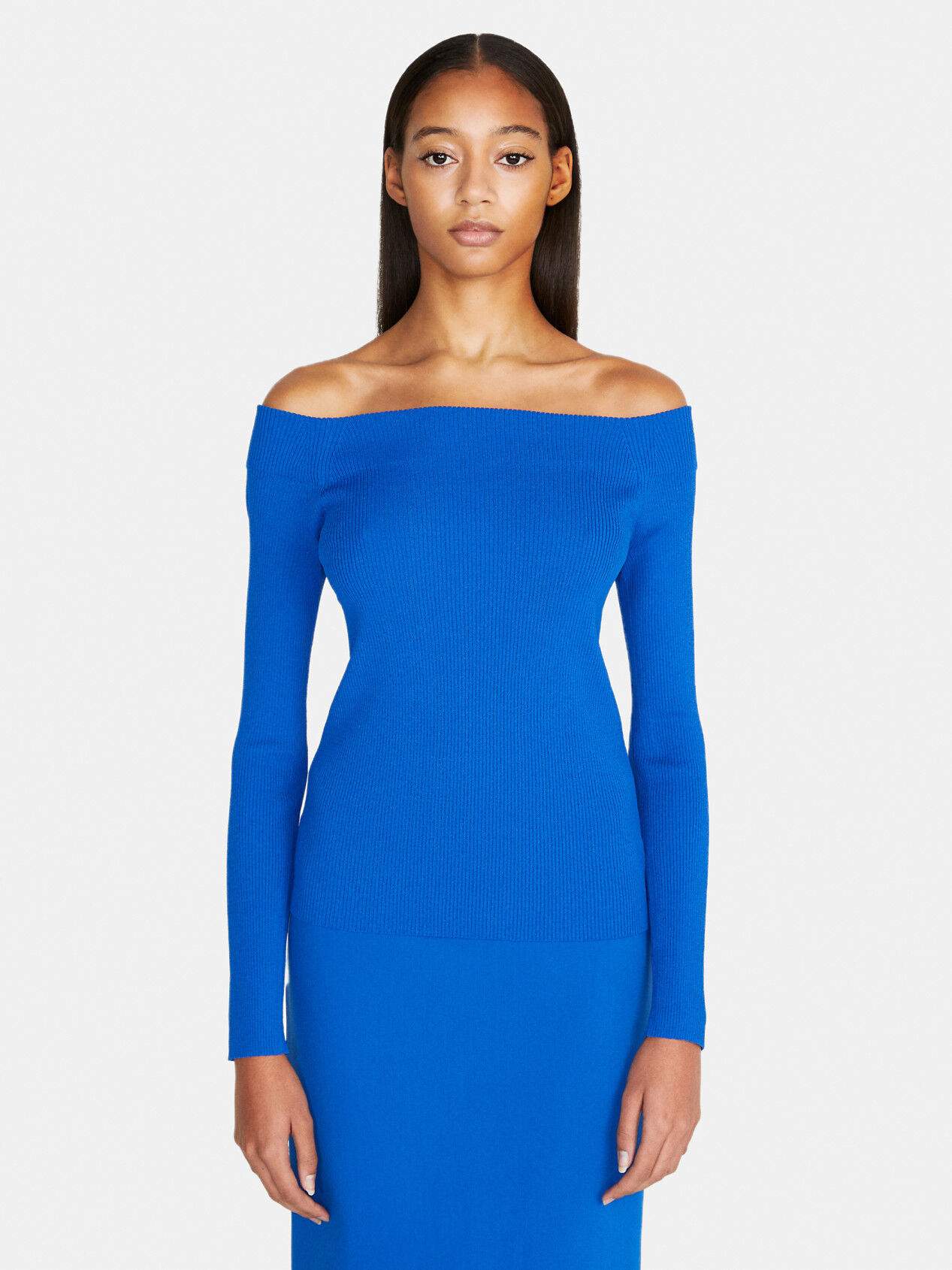 Raglan sleeve bare shoulder top sweater