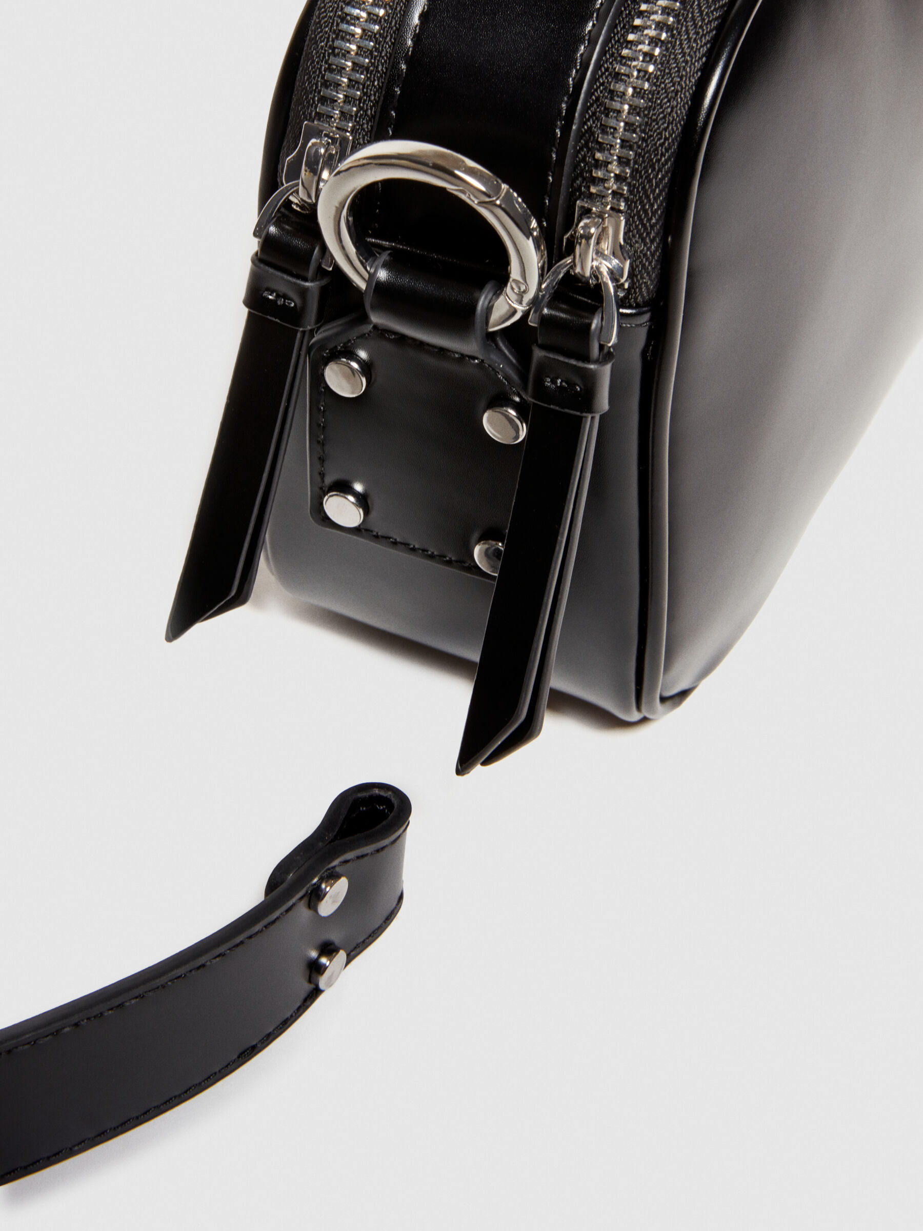 【NIRO】NiRO DAiSY KNiT SHOULDER BAG BLACK #94 NIRO】NiRO DAiSY KNiT SHOULDER BAG BLACK #94 (NiRO