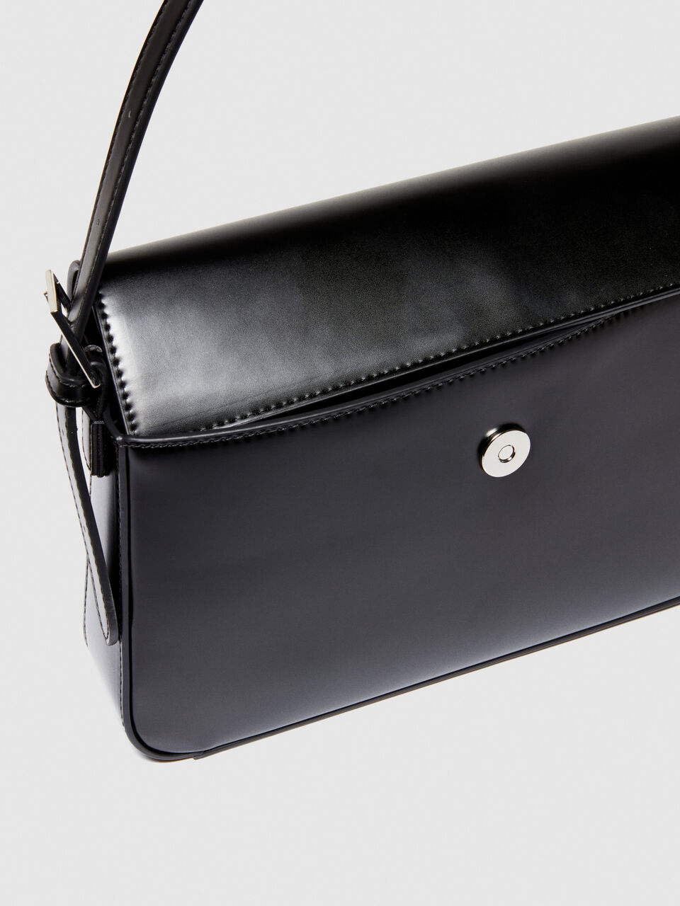 Shoulder bag with chain Women image number null