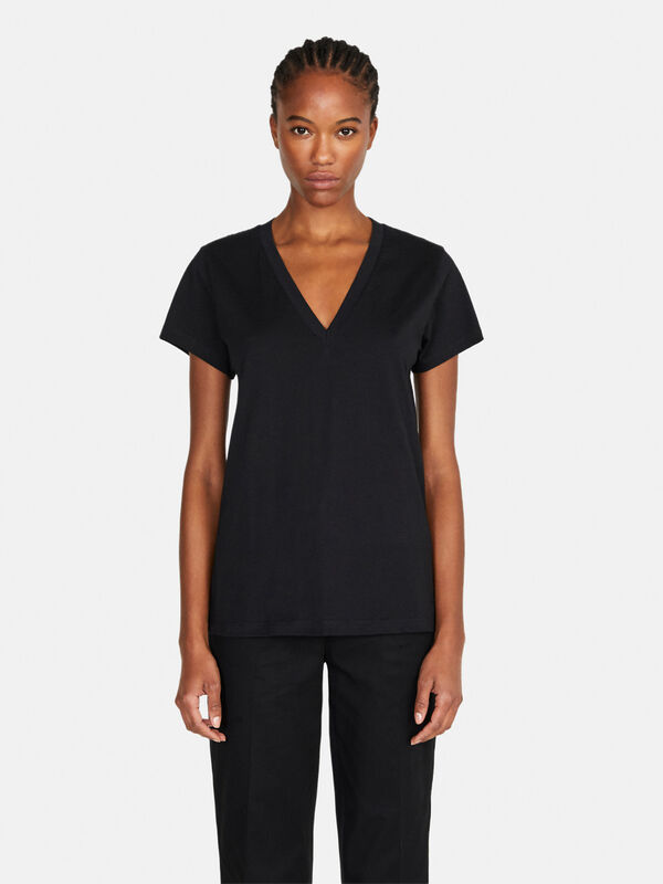 V-neck t-shirt - women's short sleeve t-shirts | Sisley