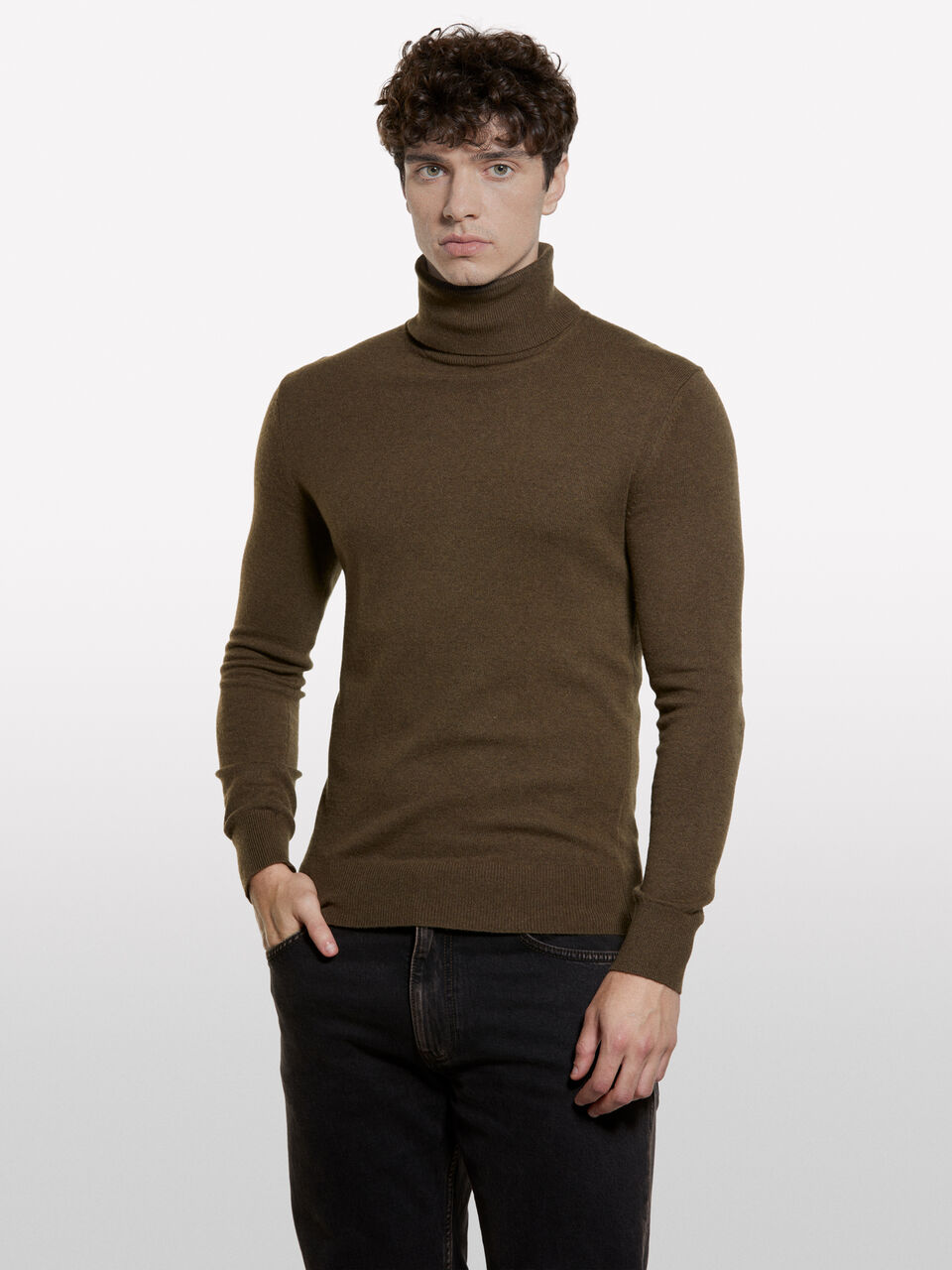 TURTLE NECK SW. L/S Men image number null