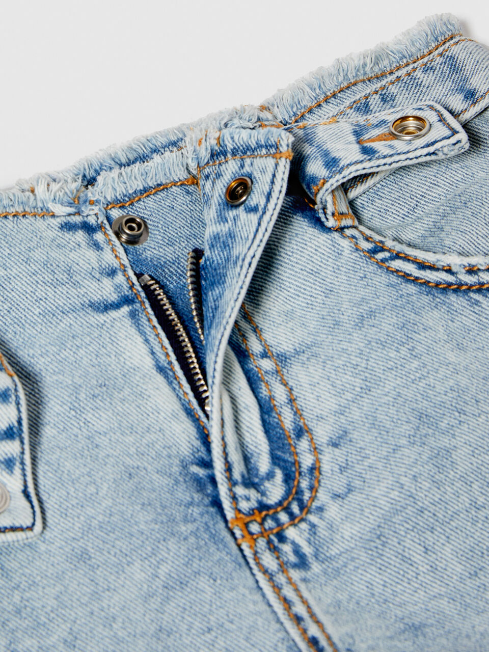 Jean shorts with belt Junior Girl image number null