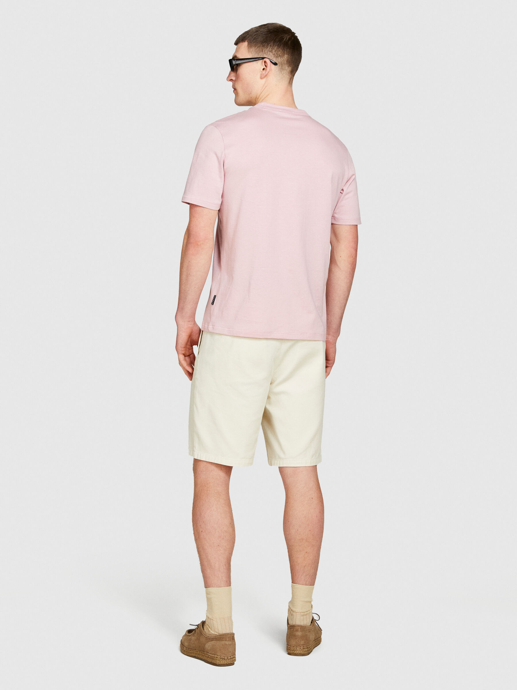 Relaxed fit t-shirt with print Men image number null