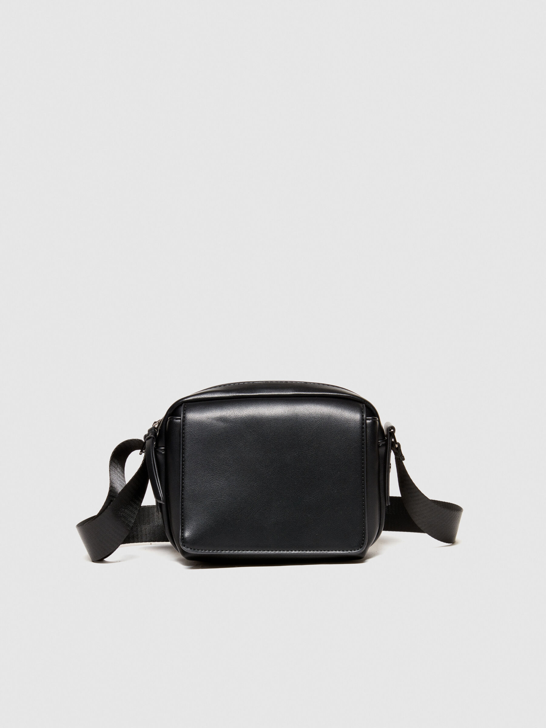 Solid color camera bag Men image number null