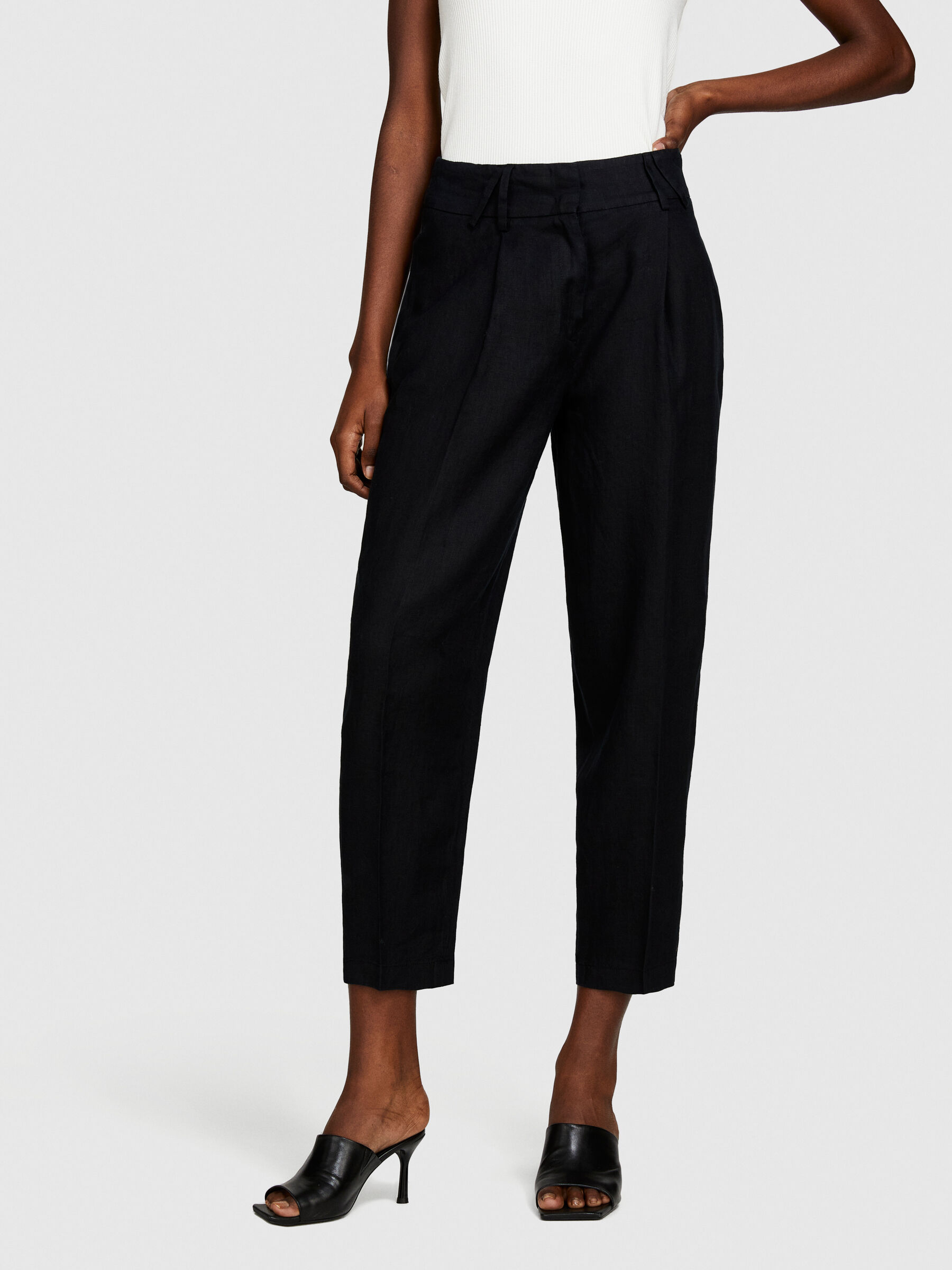 100% linen barrel leg trousers Women image number null