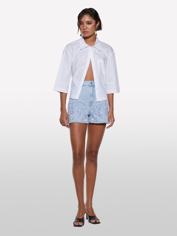Jean shorts with embroidery Jean shorts with embroidery - women's jean shorts | Sisley