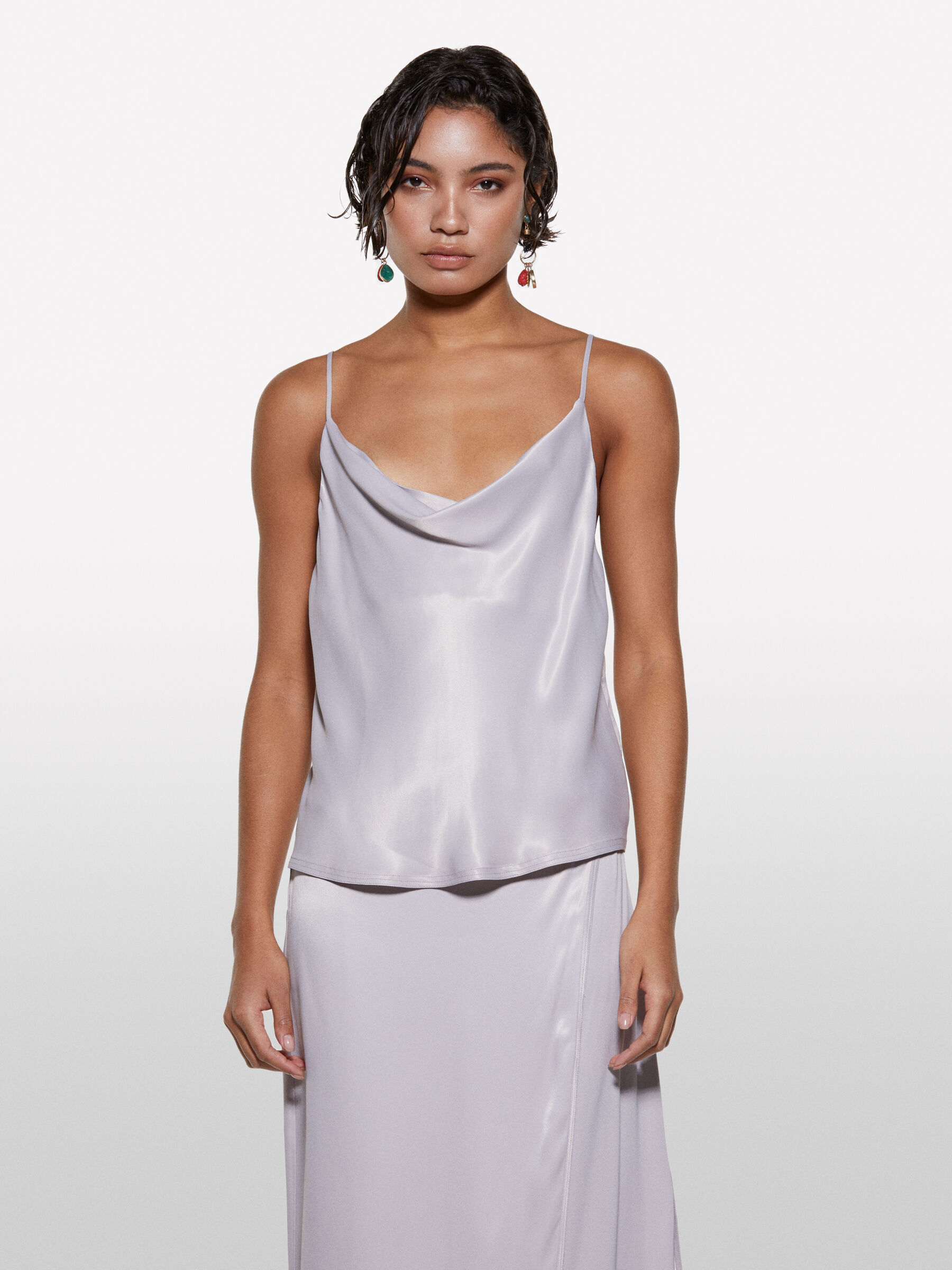 TOP Women image number null