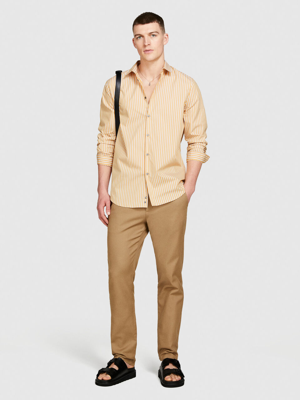 TROUSERS Men image number null