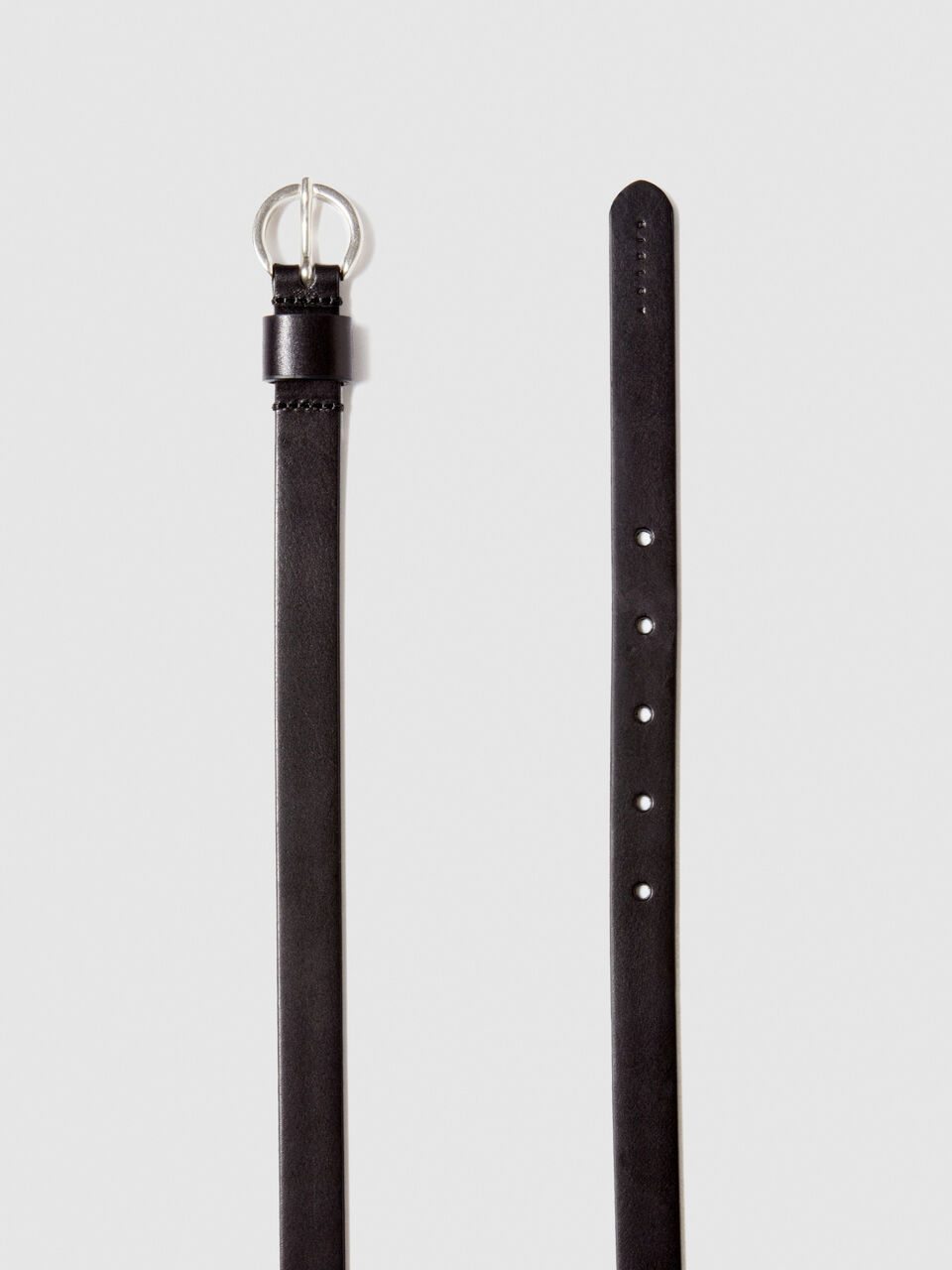 Low-hanging leather belt Women image number null