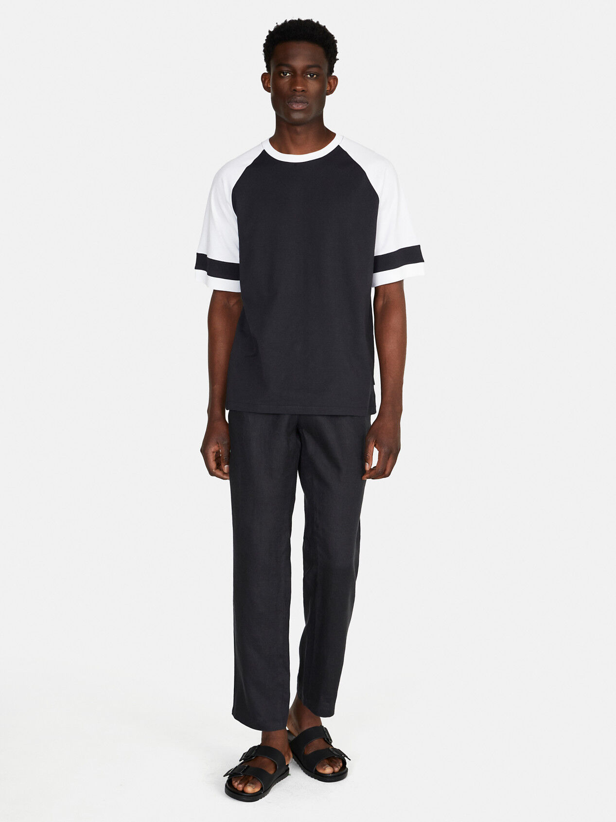 Men's linen shorts with pleats - Black Ficus Linen Clothing