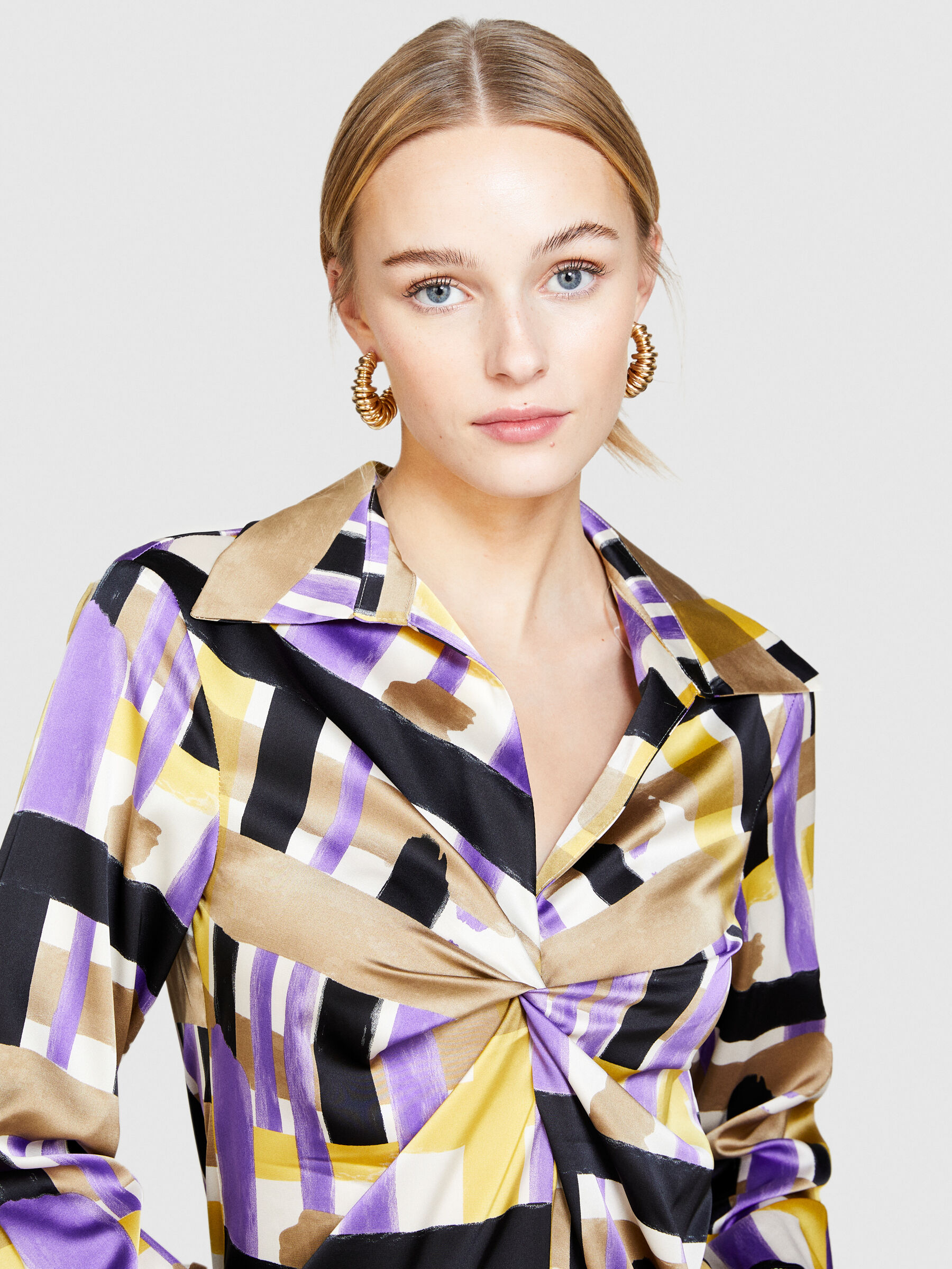 Dress in printed satin Women image number null