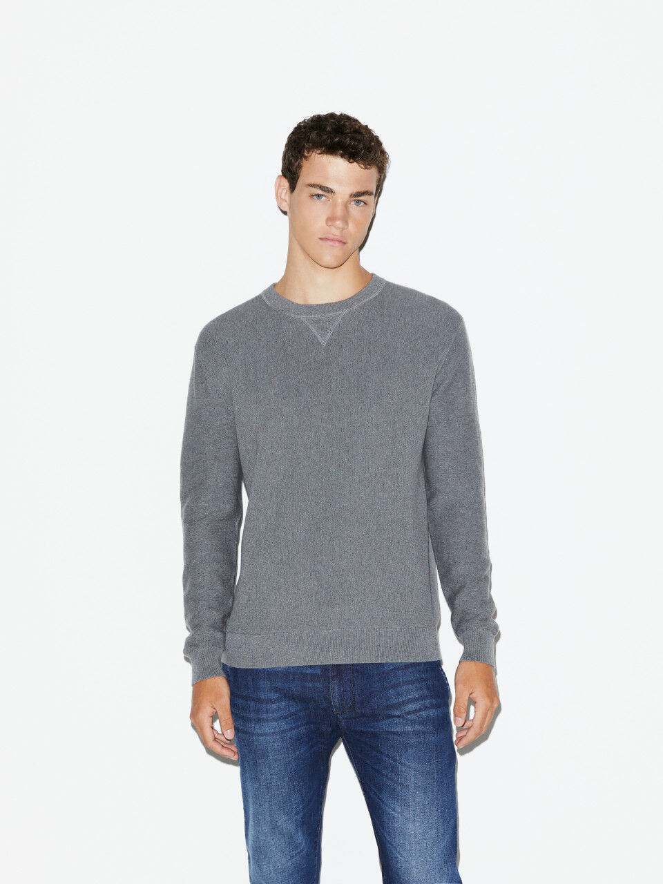 Relaxed fit sweater