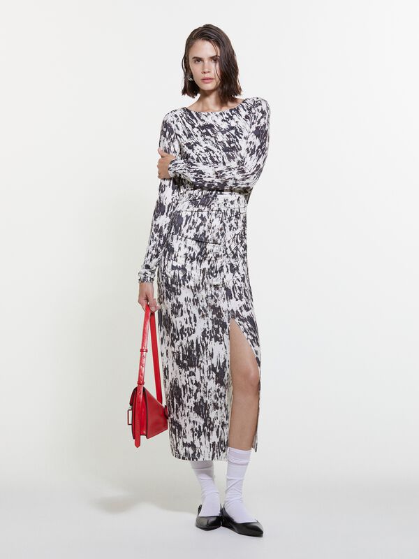 Fitted dress with slit - women's midi dresses | Sisley