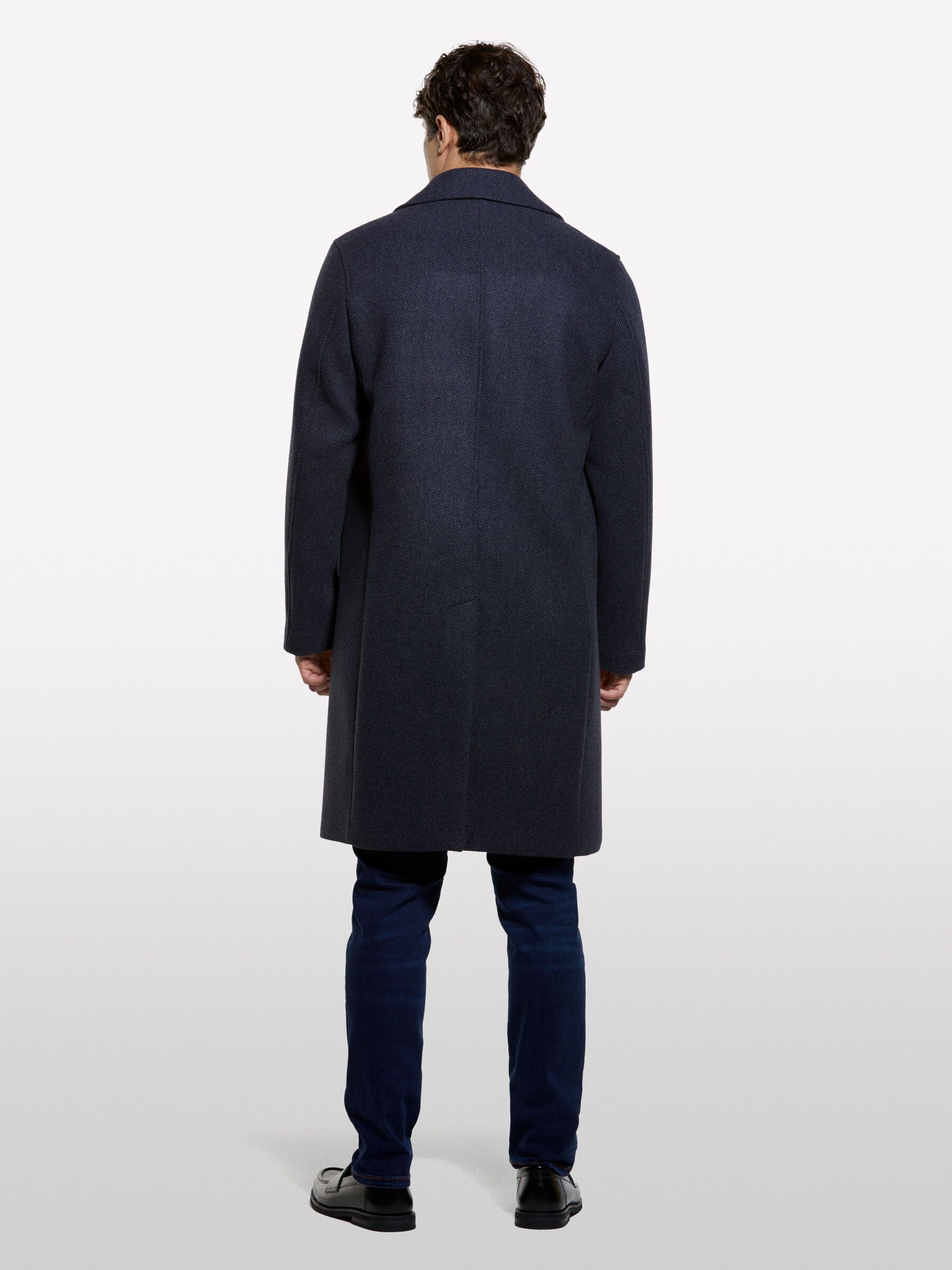 COAT Men image number null
