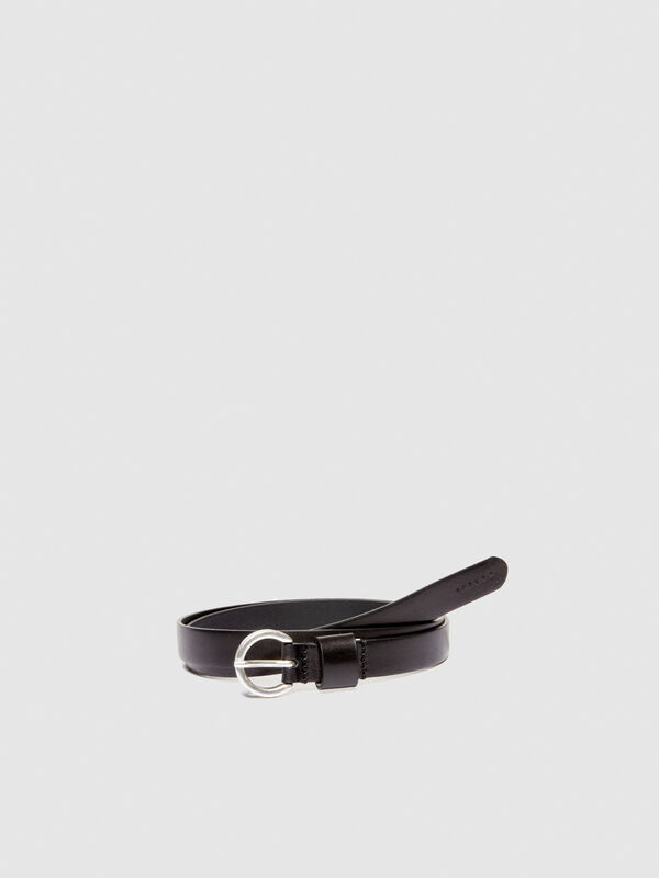 Low-hanging leather belt - women's belts | Sisley