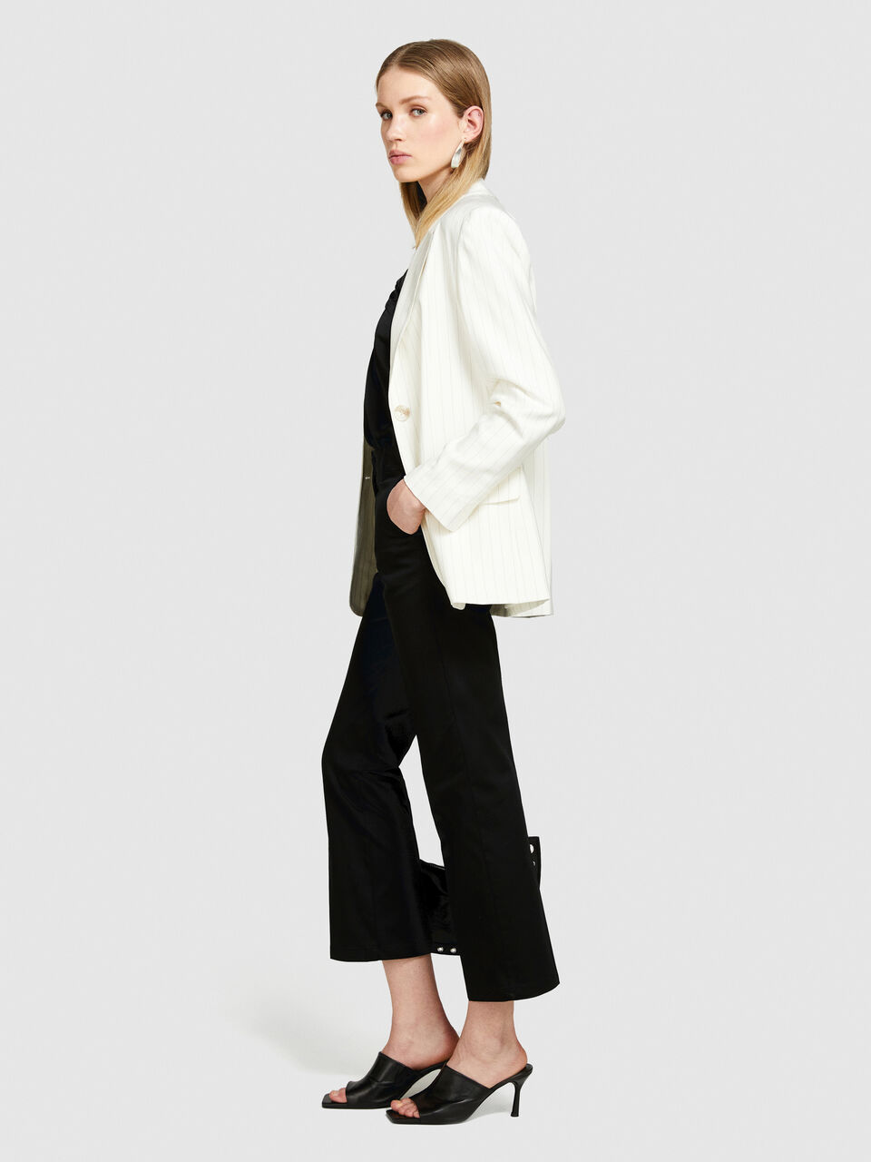 Cropped flared trousers Women image number null