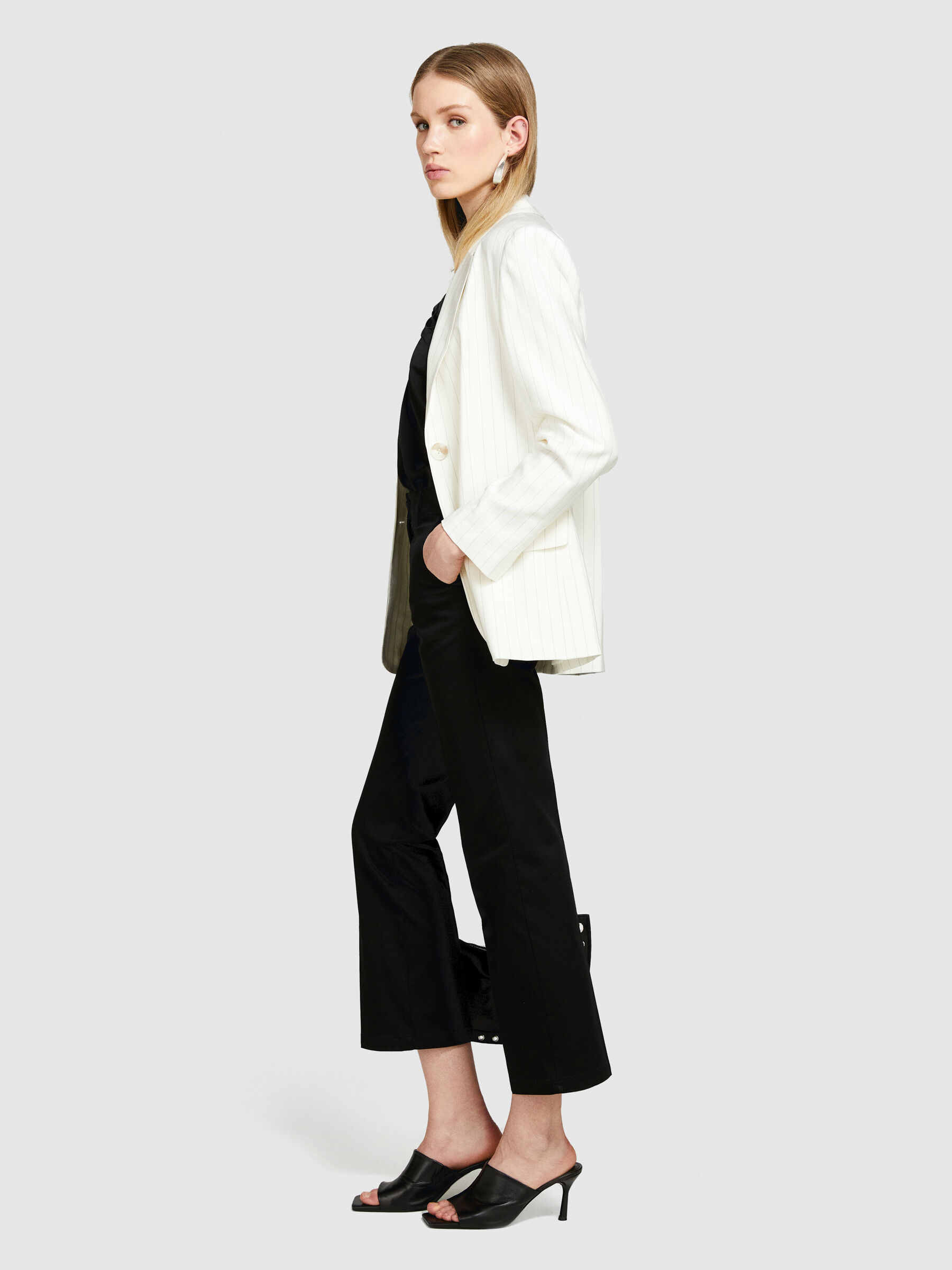 Cropped flared trousers Women image number null