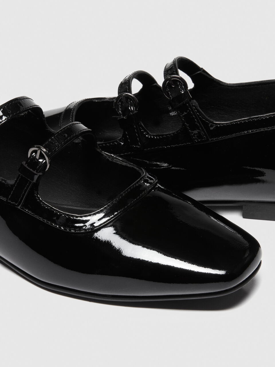 Patent leather flats Women image number null