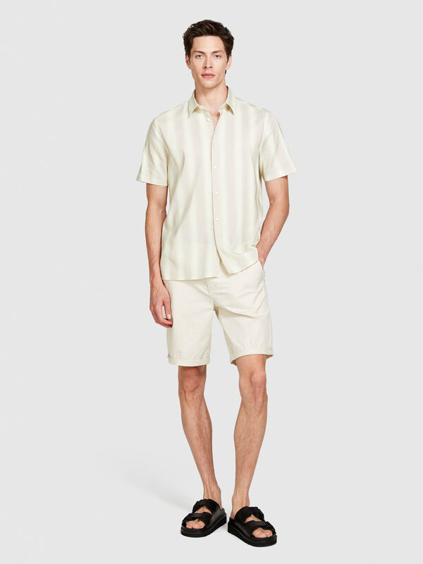 Short sleeve printed shirt Short sleeve printed shirt - men's slim fit shirts | Sisley