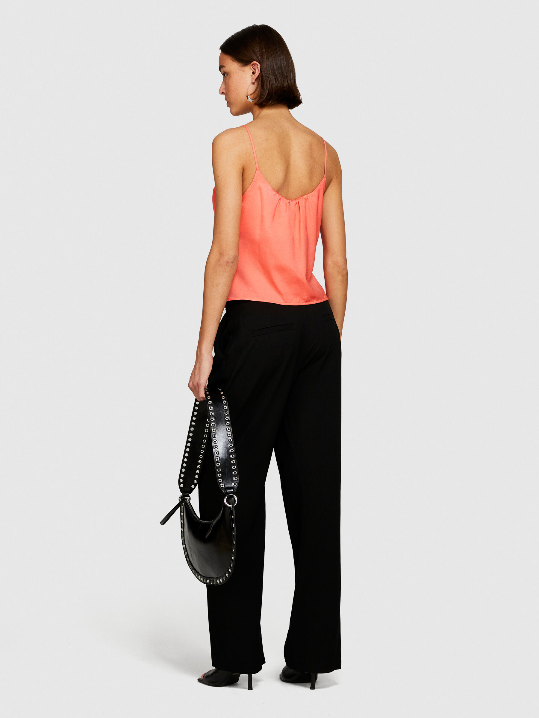 Top with curl, Coral - Sisley