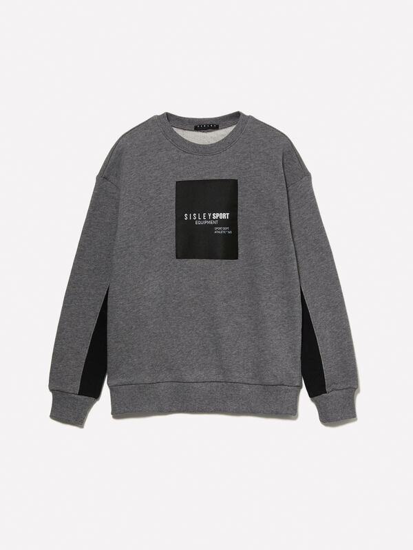 Gray sweatshirt with logo tag - boys' knitwear | Sisley Young