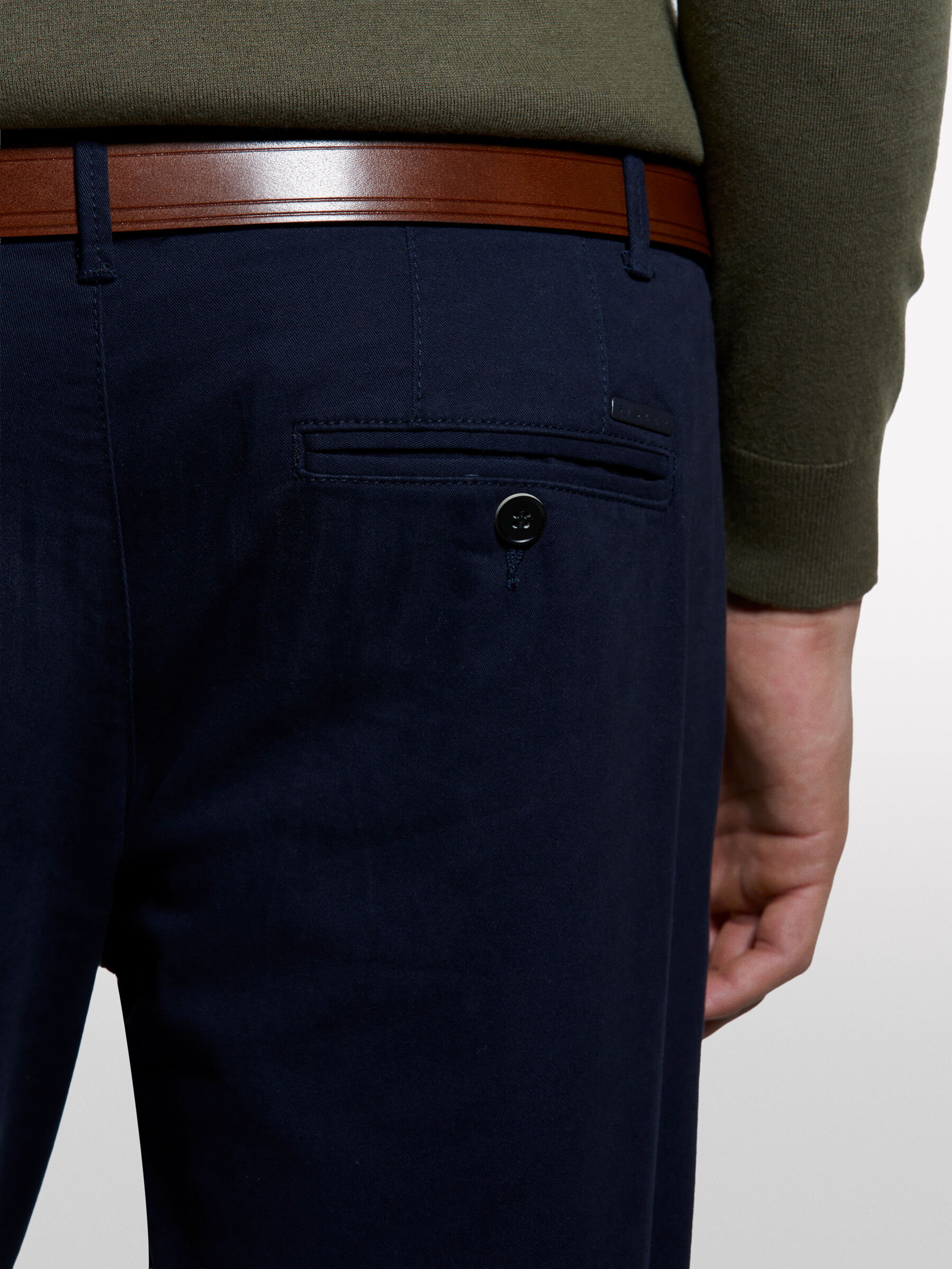 TROUSERS Men image number null