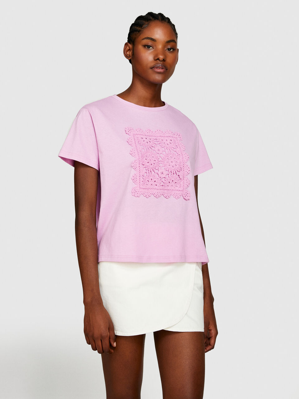 T-shirt with macramé embroidery Women image number null