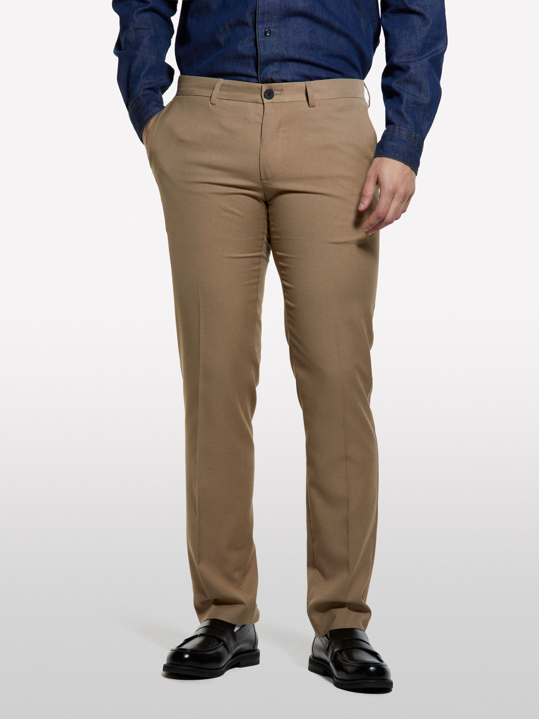 TROUSERS Men image number null