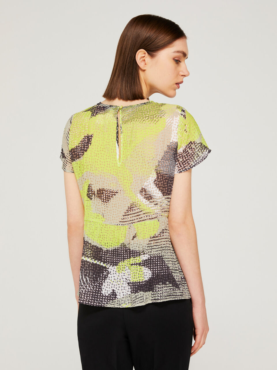 blouse with frills on front