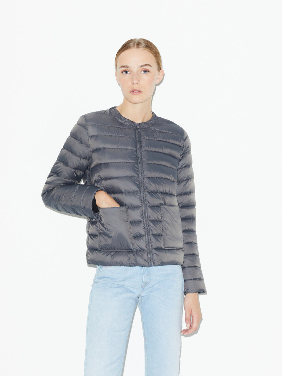 Short padded jacket