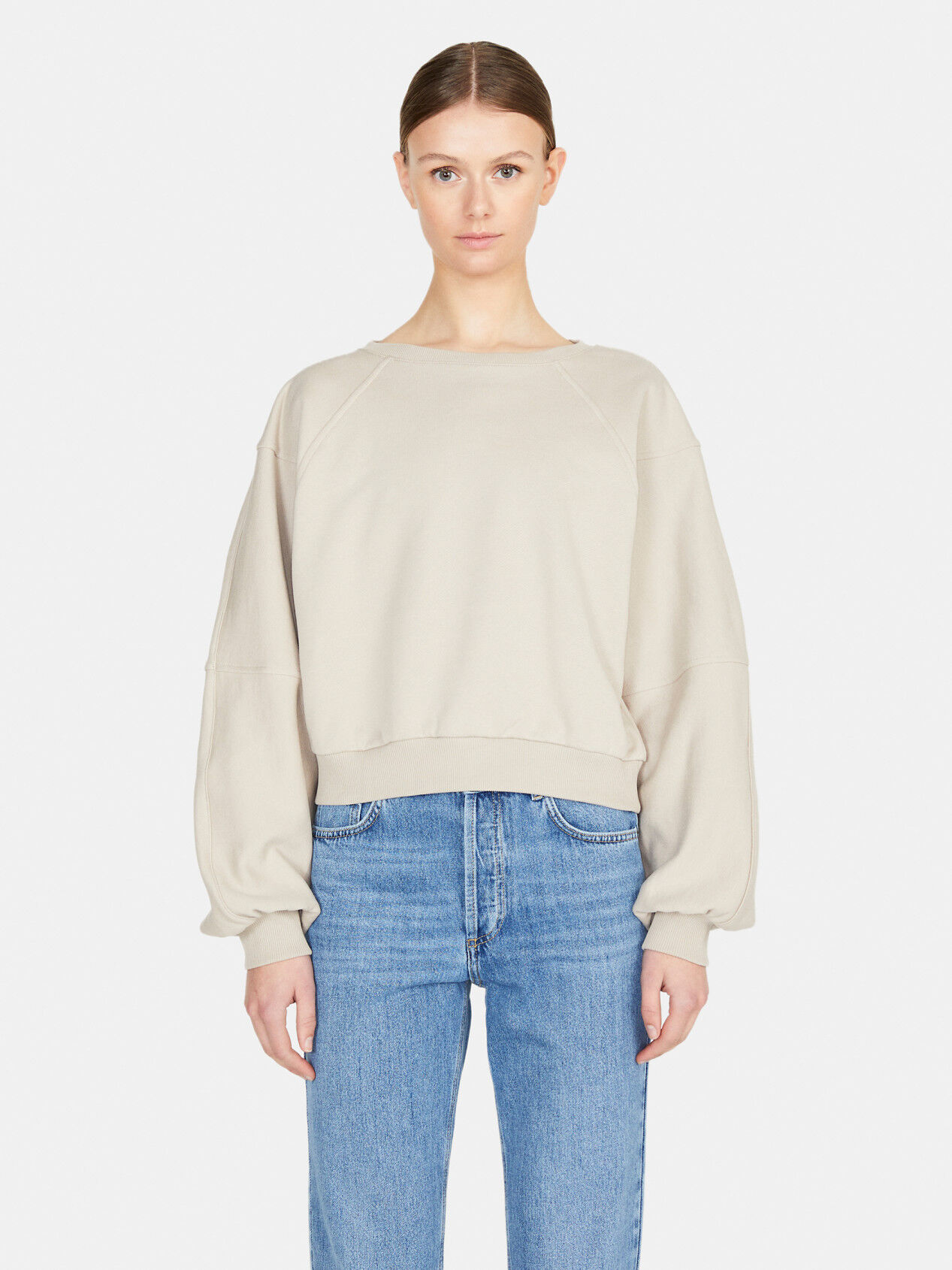 Beige cropped store sweatshirt
