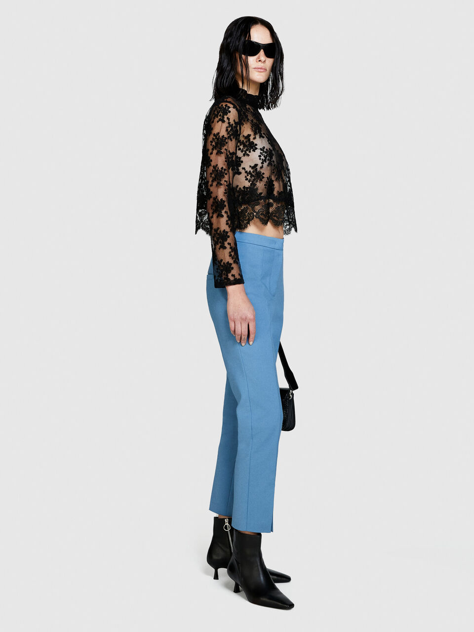 Cigarette trousers Women image number null