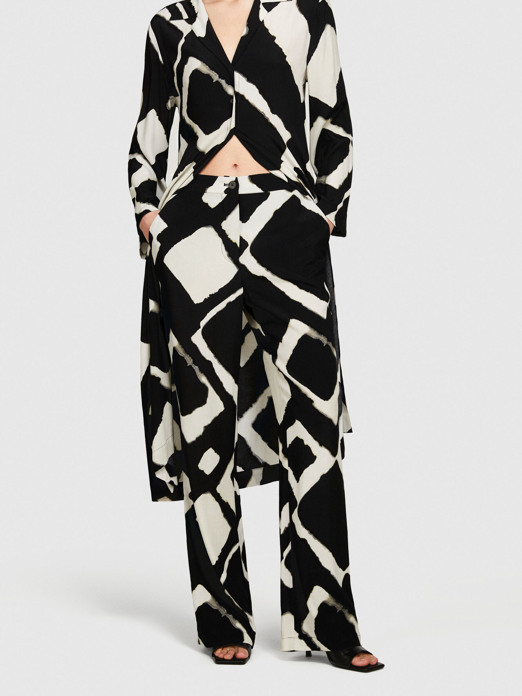 Printed trousers Women image number null